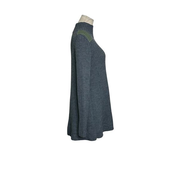 Yuumi Aria gray shoulder patch ribbed knit sweater size F - Small - Picture 15 of 16